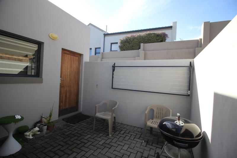 3 Bedroom Property for Sale in Reebok Western Cape